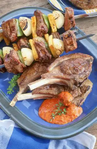 竖图,俯视,室内,特写,烹饪,烧烤,洋葱,非洲,南非,切开,青椒,肉,料理