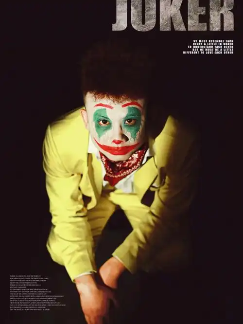 带着小丑的面具,隐藏内心的恐惧你看着我在笑,其实我在哭你呢make up