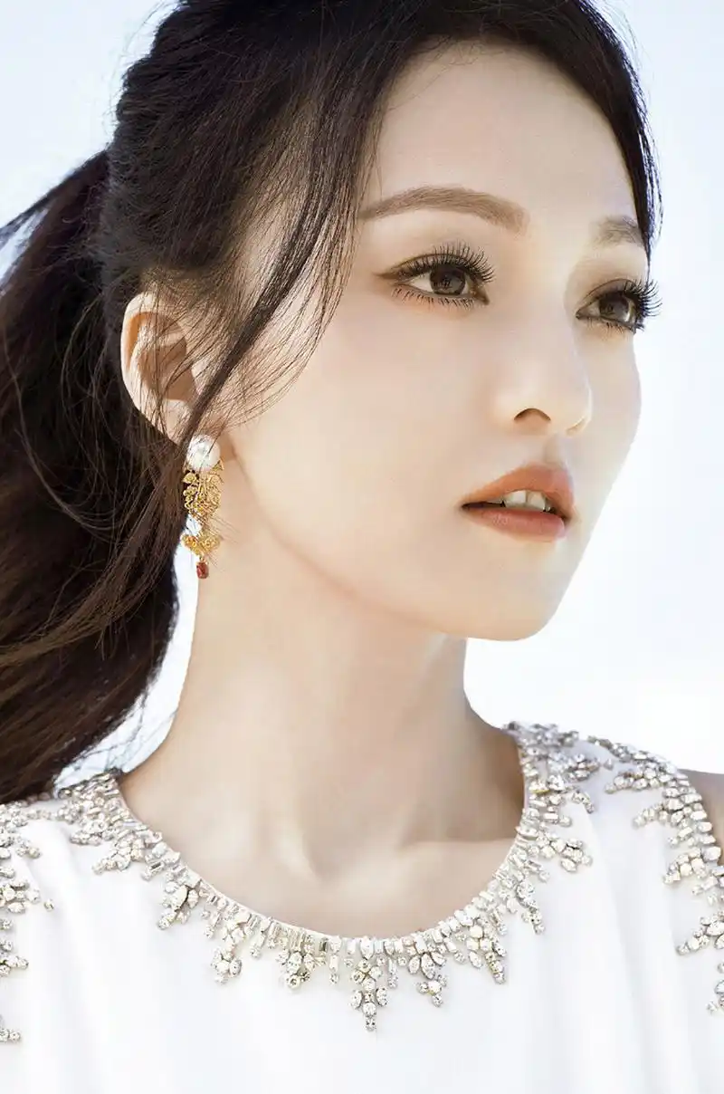 张韶涵:精灵感十足