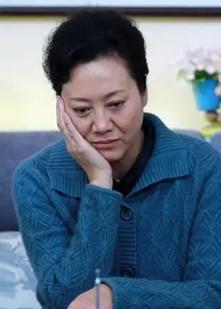 王丽云自己离婚了也支持豪门女儿离婚不合适的婚姻就得离