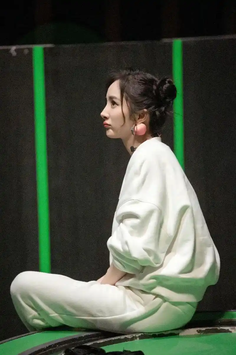 超可爱.#杨幂 #向全世界安利杨幂 #杨幂手机壁纸  - 抖音