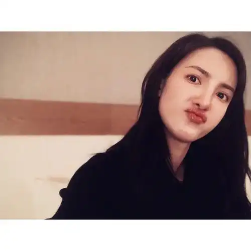 金晨清新俏皮自拍图片58