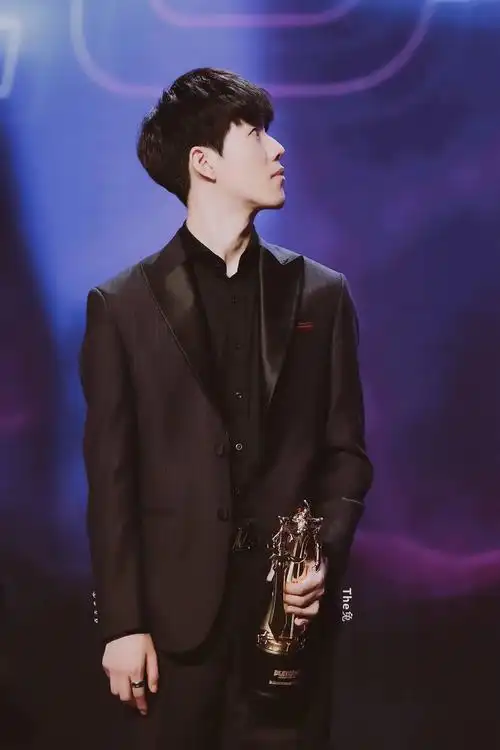 theshy - 堆糖,美图壁纸兴趣社区