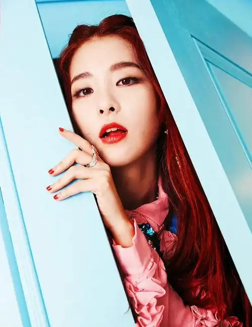 姜涩琪造型盘点