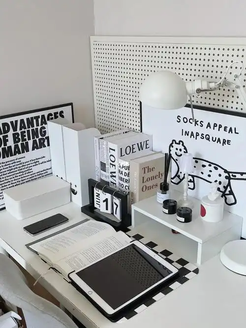 ins风黑白配色书桌打卡分享07太爱简约了