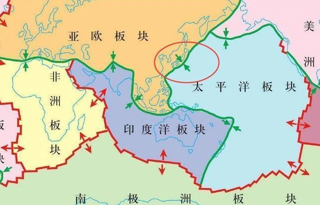 地震是由构成地球的构造板块运动所引起的应力引起的,由于日本位于"