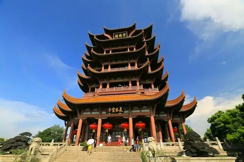 湖北省武汉市武昌区友谊大道靠近中国建设银行(武汉沙湖支行)