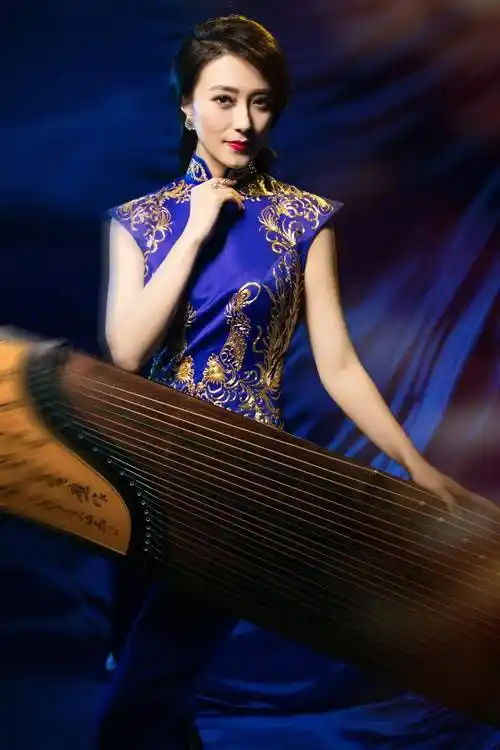 开售美女古筝演奏家演绎仙剑超仙