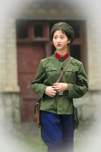 65式军服充满了传奇色彩,曾为全国人民所喜爱.