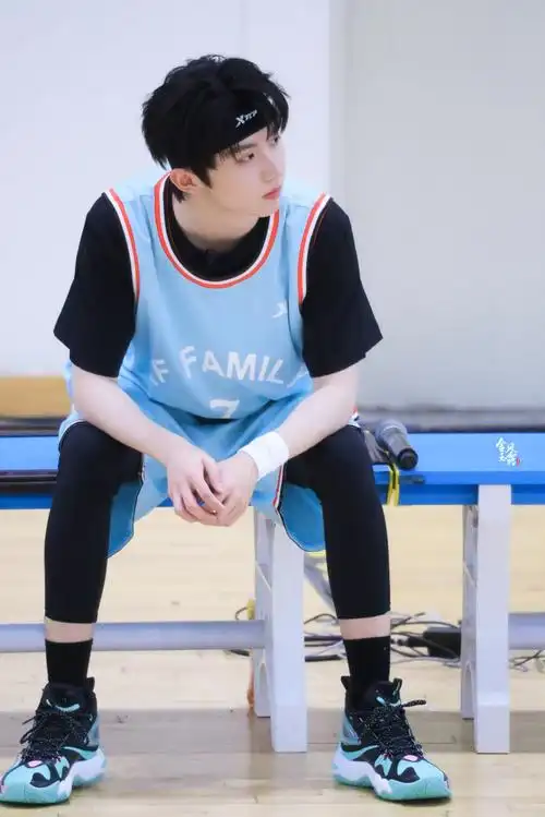 2长得帅和打球帅 一不小心都占了@时代少年团队长-马嘉祺#tf家族夏日