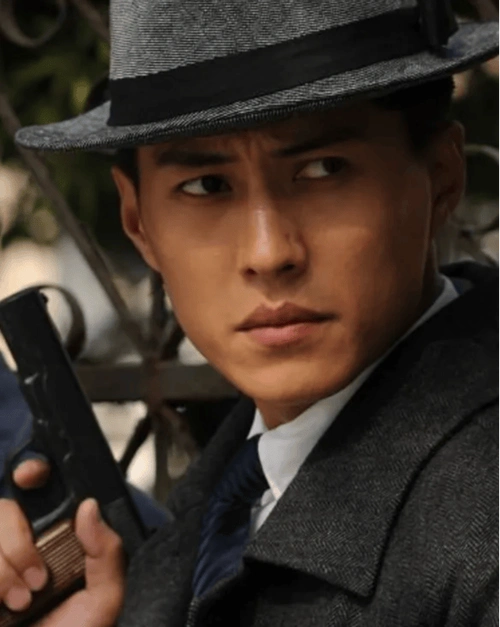 仅播出3集,口碑炸裂!靳东,姚安濂巅峰对决_陆焕章_军统_剧中