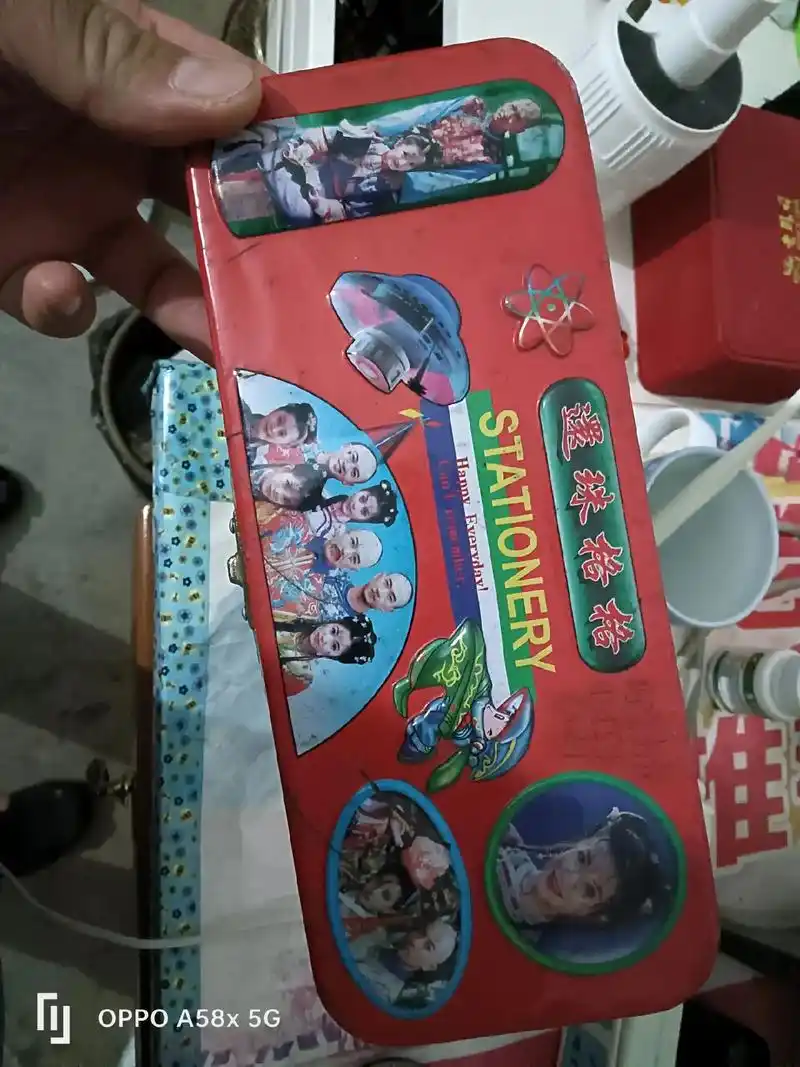 致我们逝去的童年 #80后的记忆 我用过的文具盒 - 抖音