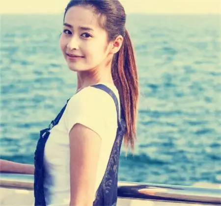 【图】冰与火的青春颖儿牛仔裤剧照 破茧成蝶在爱中成长感悟