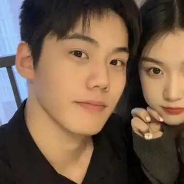 真人情侣头像4k高清 情侣头像图片大全 -【爱个性】