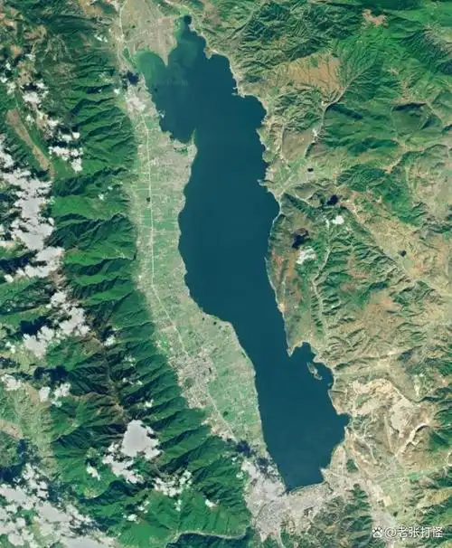 卫星地图看云南省3大湖泊颜色变化那么大