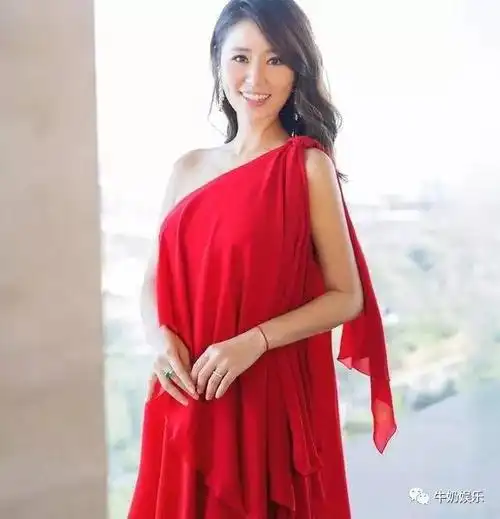 哈哈哈,这些美丽的孕妈妈都还是美少女战士呢