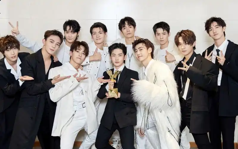 【r1se】|就要掷地有声的炸裂|六舞台一键换装