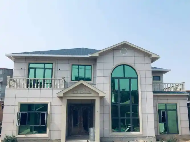 几款完工的漂亮轻钢结构房屋实拍图