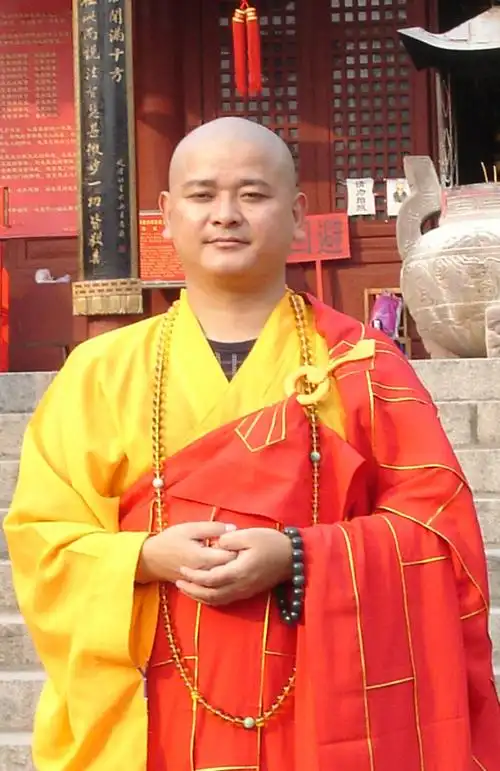 时年8月聘任广东惠州,明珠禅寺主持,时年十月 聘任山东省莒南县卧佛