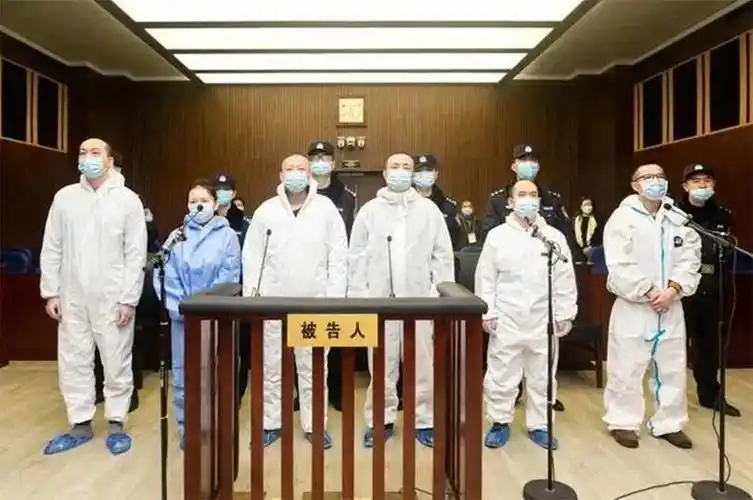 诈骗罪判多少年非法集资500万要判多少年