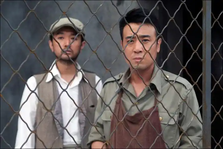 p>电视剧《青盲》改编自作家 a target="_blank" href="/item/张海帆