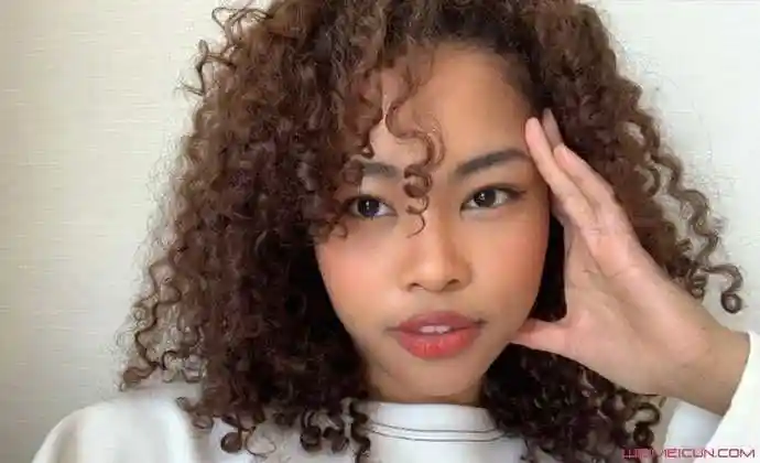 仲菲菲个人资料 中非混血学霸少女参加创造营引关注