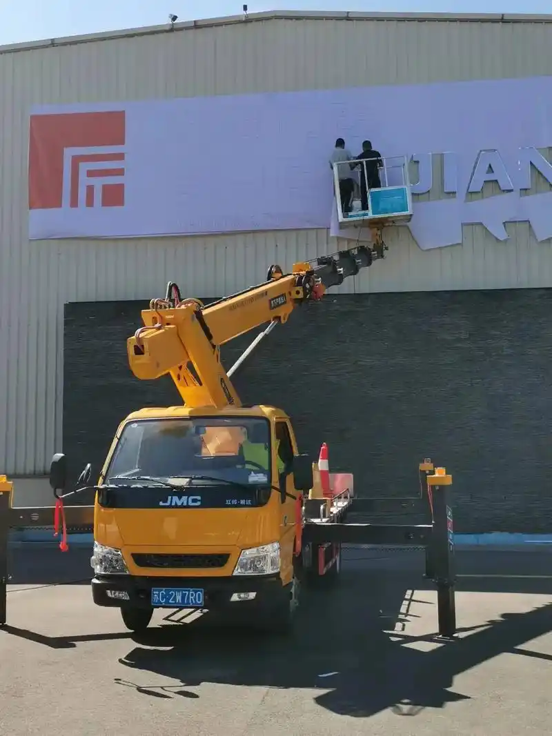 高空作业车出租.专业出租高空车,包天包月,价格优惠,随叫随到 - 抖音