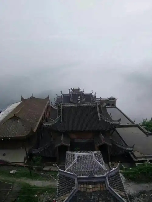 渝北区华蓥山佛教胜地,休闲度假,露营基地,品尝纯天然菜品的最佳地方