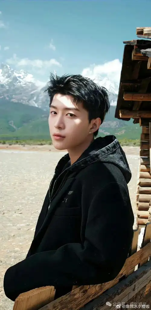 盘点娱乐圈九位00后帅哥男明星,看看有你担吗?