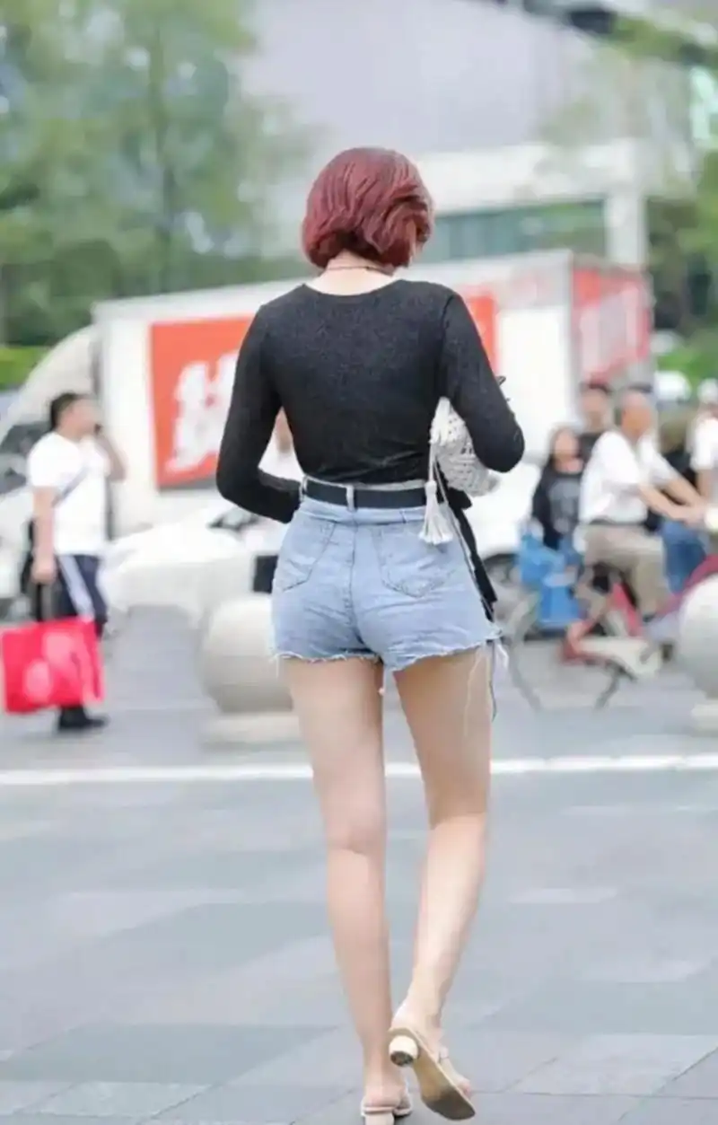 背影杀手(十三) #背影街拍之美##养眼美女# #娱乐