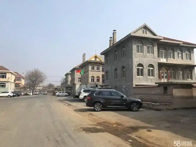 大连旅顺水师营独门独户临街别墅大院带车位国有70年住宅产权