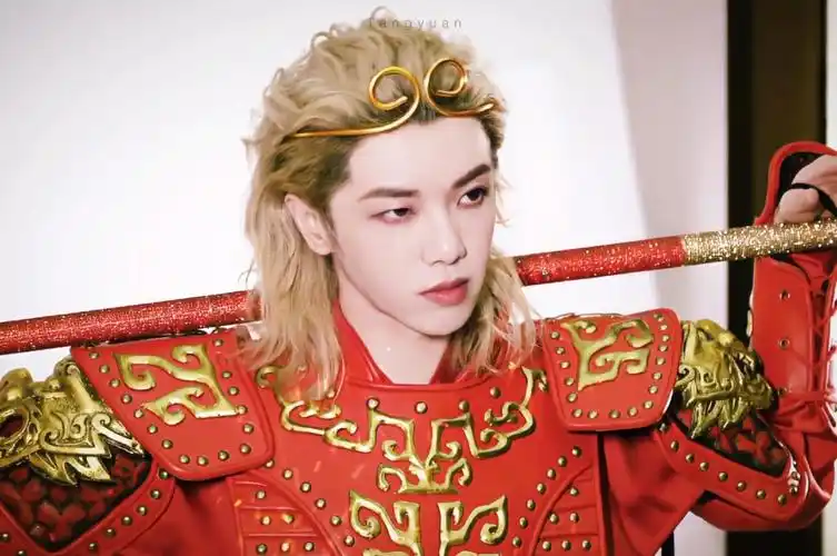 好漂亮的花大圣#华晨宇  #华晨宇cos齐天大圣  #王牌对王牌华晨宇