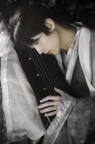 古风男生真人头像67陌上少年挥赋百折扇