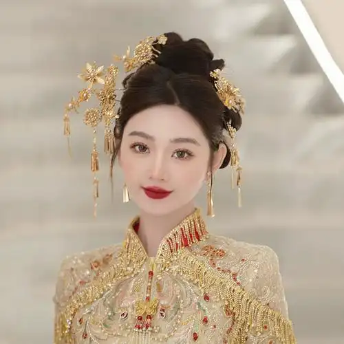 新娘头饰盘发古典秀禾服龙凤褂结婚中式古风金色花朵流苏发簪发饰