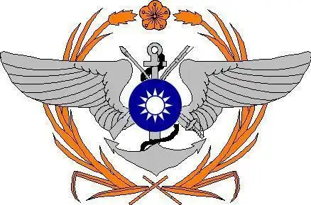 伙夫拦秦基伟要烟抽,参谋正要训斥,秦军长立刻给伙夫敬烟点火