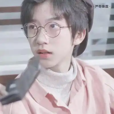 第二人生"写故事的人,不需要故事."贺呵呵(伍贺)x贺峻霖 210221 简介.