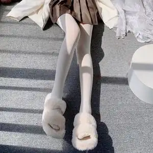 奶白色打底袜春秋