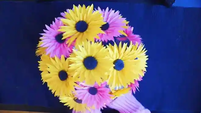 手工,空塑料瓶制作漂亮的装饰花-生活视频-搜狐视频