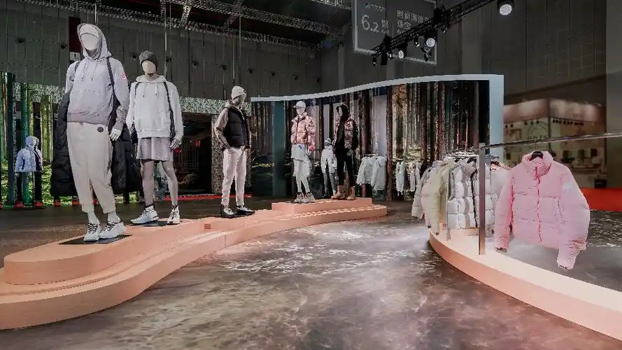 canadagoose加拿大鹅连续第二年参加中国国际进口博览会