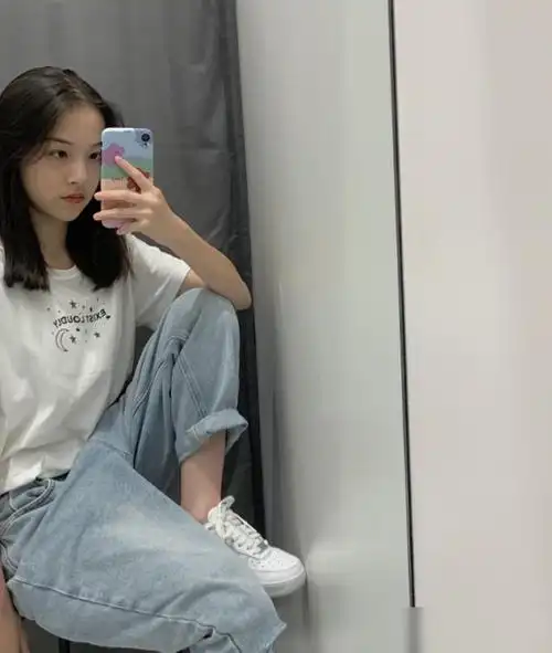 顾语涵不愧是被独宠的女人今14岁穿蓝带aj这腿谁不可以