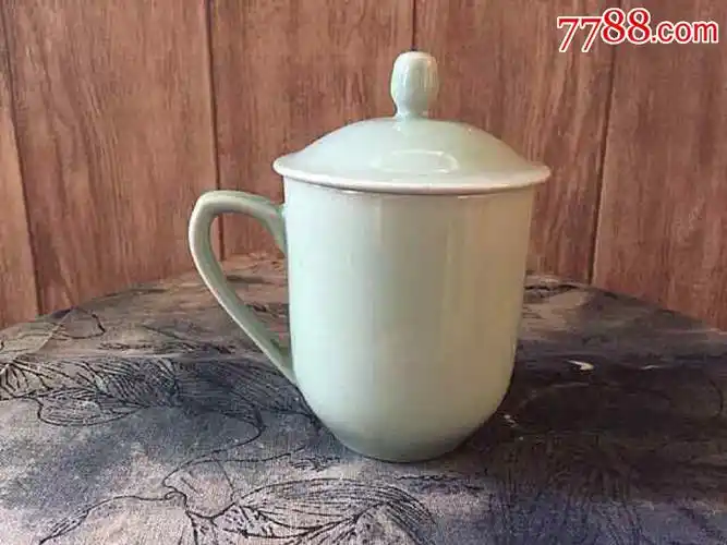 七八十年代宜兴釉中彩蝴蝶茶杯老茶杯老瓷器