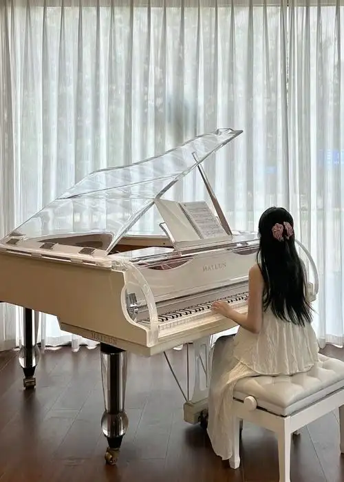 正好女儿👧🏻想学钢琴🎹,家里人也有意向让她学这个,就过来试课