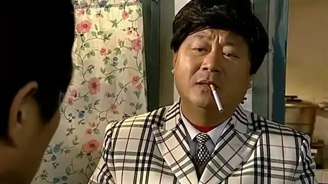 马大帅1:彪哥出息了脾气还见长,西服大风衣,训得大帅不敢还嘴-影视综