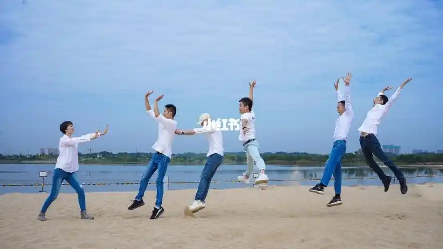 团队拍照姿势多人拍照