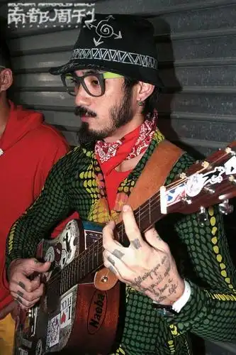 范晓萱袒露叛逆和暴烈性情我喜欢不正常的男生4