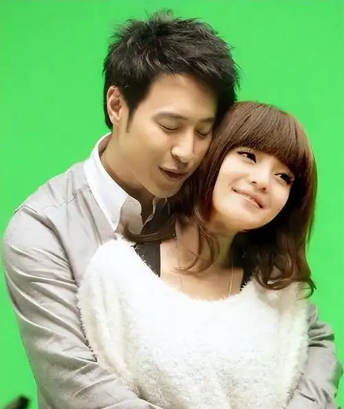 这次,别再为43岁"卖惨"的张韶涵感到心疼,她根本不需要