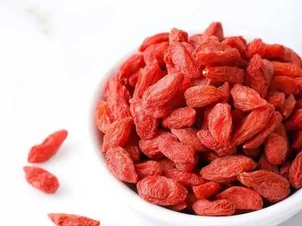 48岁男子坚持每天吃枸杞降血糖,养肾,半年后,健康情况如何?_成分_简先