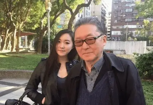 王小屯不顾父母反对陪伴李敖不离不弃生育一儿一女