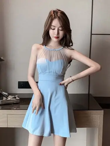 夜店女装性感时尚气质衣服夜场镂空遮肚连衣连衣裙