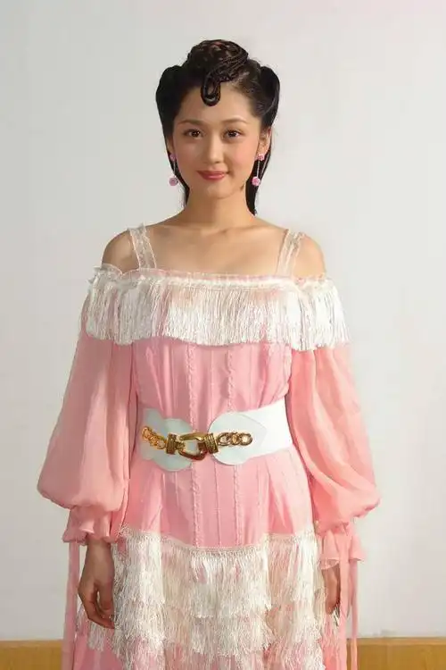 张娜拉 饰 司徒静